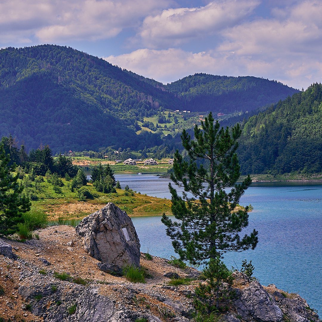 Click to enlarge the photograph Photo 149 from Igor Maric's photography collection