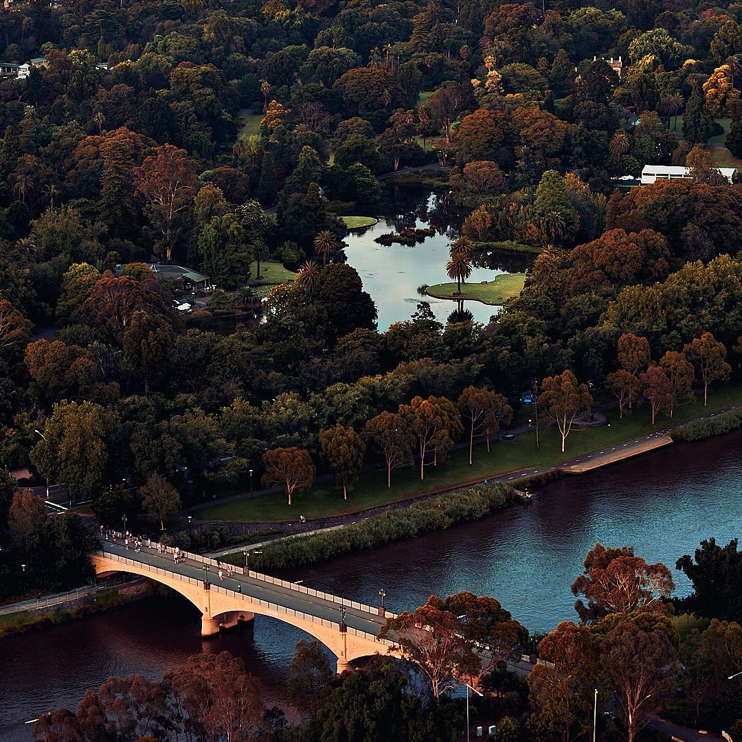 Click to enlarge the photograph Photo 112 from Igor Maric's photography collection